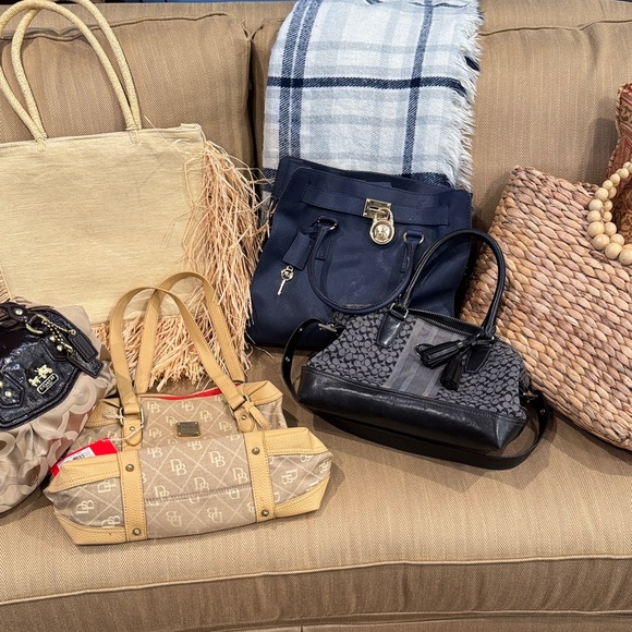6 Luxury bag bundle 😱😱😱SUMMER SALE‼️‼️‼️‼️ - Picture 1 of 16